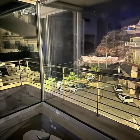 Popis Sea View Apartment